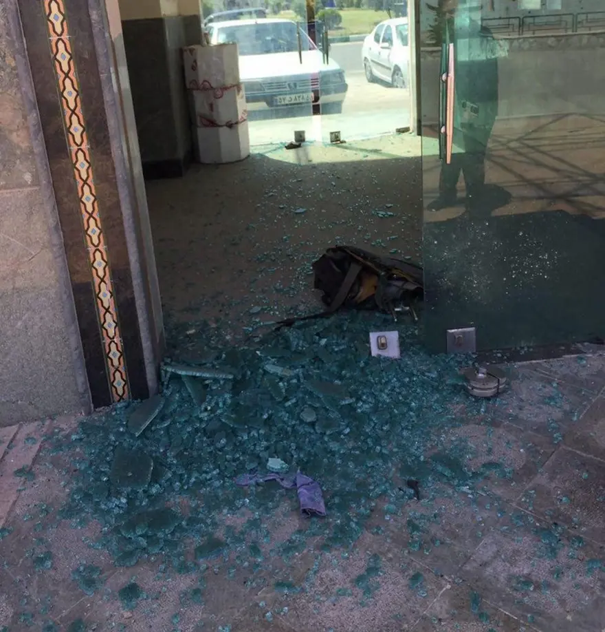 İran Meclisi ve Humeyni Türbesi'nde saldırı 20 İran Meclisi ve Humeyni Türbesi'nde saldırı 20