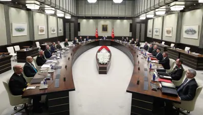 "Kırmızı Kitap" için gizli toplantı: Katılımcıların cep telefonları ve akıllı saatleri içeri alınmadı