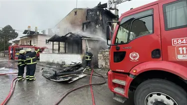 Sivas'taki yangında kundaklama şüphesi: Bir kişi gözaltında