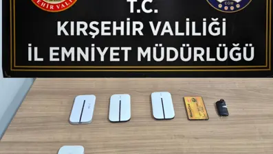 Ehliyet sınavında düzenekle kopya