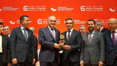 Temsa'ya Ar-Ge ve Tasarım Zirvesi otomotiv kategorisi ödülü