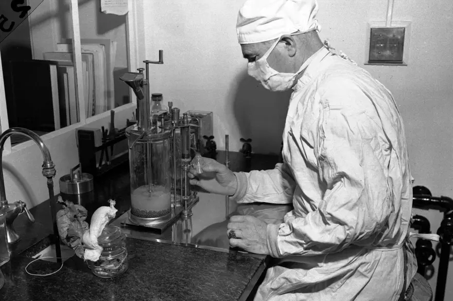 COVİD-19 AŞISI BULUNANA KADAR BİRKAÇ YIL KAZANDIRABİLİR 4