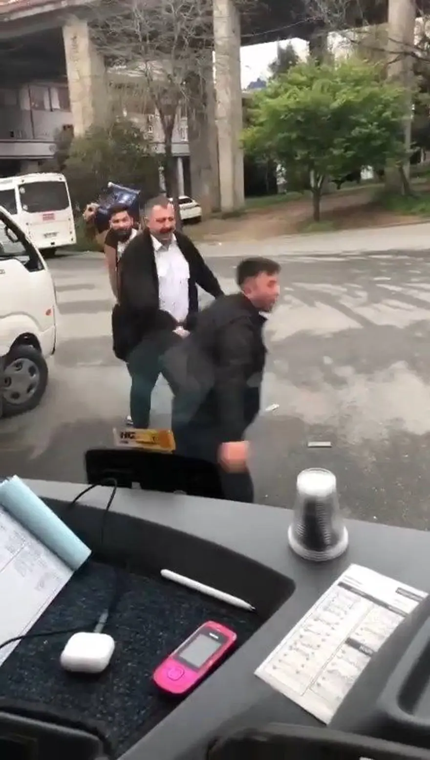 İstanbul'da ''yan bakma'' kavgası 3