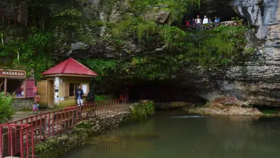 Dünyanın en uzun ikinci mağarası: 100 bin turist ziyaret etti