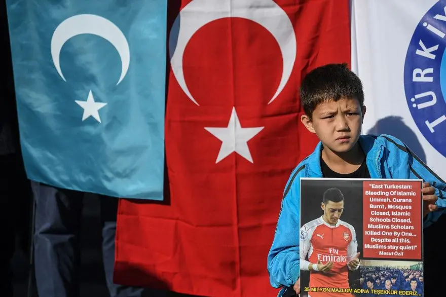 UYGUR TÜRKLERİ İÇİN SESSİZ KALMADI 12