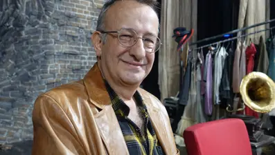 Adile Naşit'in yeğeni Naşit Özcan vefat etti