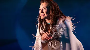 Yıldız Kenter'in sahnelediği Ben Anadolu oyununa Ayça Bingöl yorumu