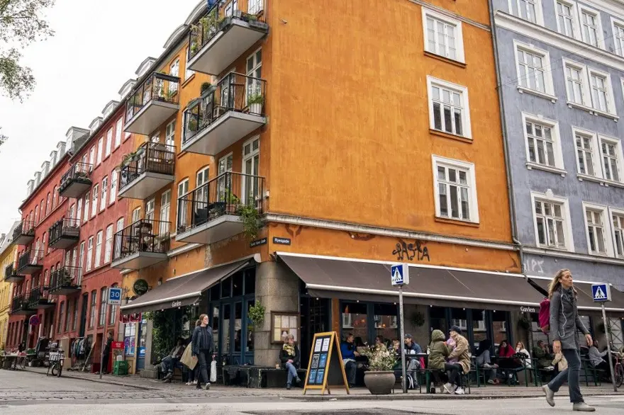 Tüm Covid-19 kısıtlamalarını kaldıran Danimarka’da hastaneye yatışlar ve can kayıpları üçte bir arttı 3