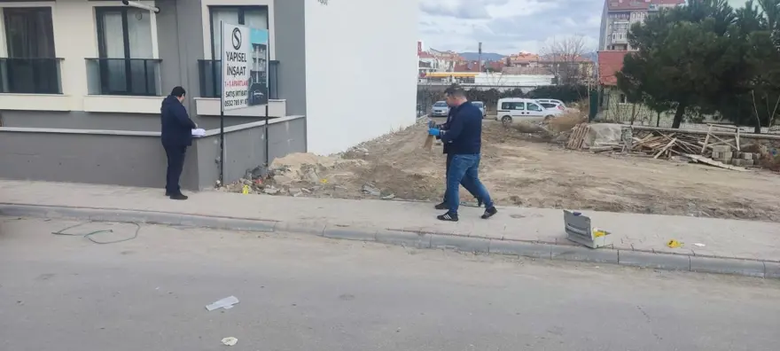 Isparta'da bıçaklı kavga: 1'i ağır 4 yaralı 1