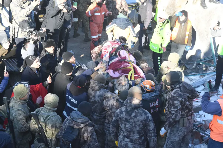 'Köpük' yerini buldu, 77 saat sonra kurtarıldı 9