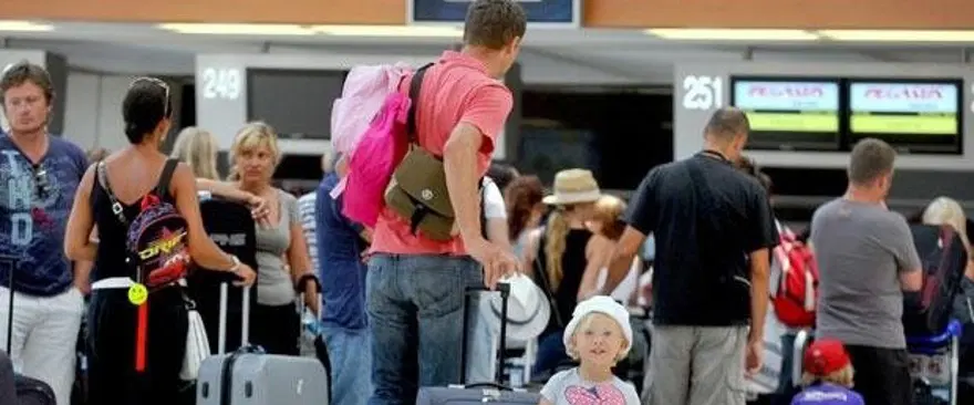 Antalya'nın 9 aylık kaybı: 4 milyon turist 4