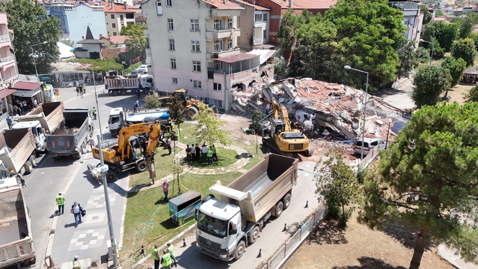 Balıkesir depremi: 265 bağımsız bölüm ağır hasarlı