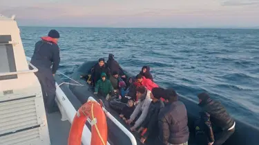 Ayvalık açıklarında 31 kaçak göçmen kurtarıldı