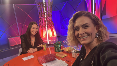 Sakla Beni'nin yıldızları Şenay Gürler ve Ceyda Düvenci bir arada