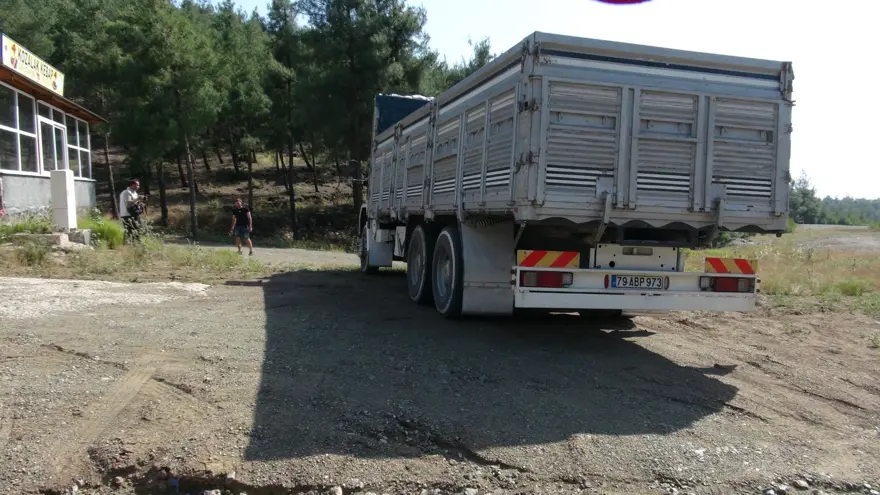 Kilis’tefeci ölüm: Tamir etmeye çalıştıkları kamyonun altında kaldılar 1