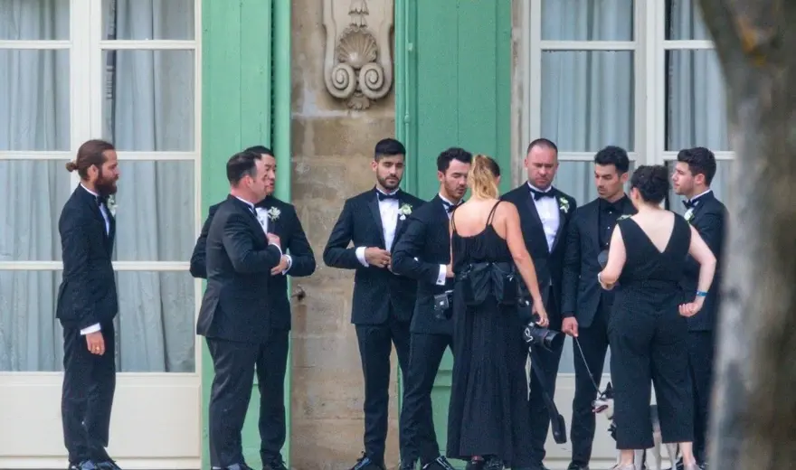 Sophie Turner ve Joe Jonas ikinci düğünü yaptı 18