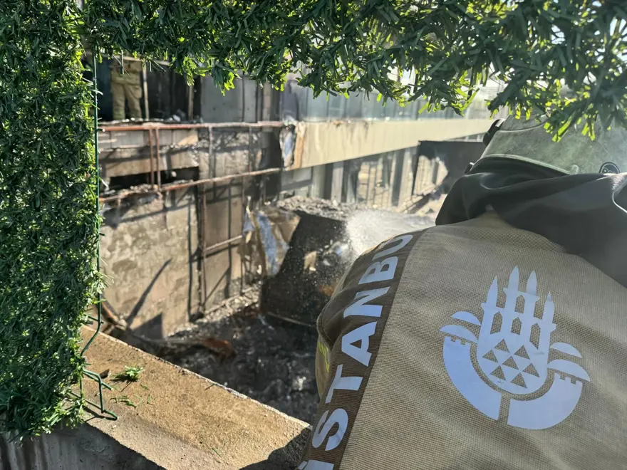 İstanbul'da özel okulda korkutan yangın 9