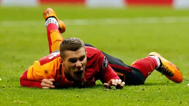 Çin'den Podolski'ye ret