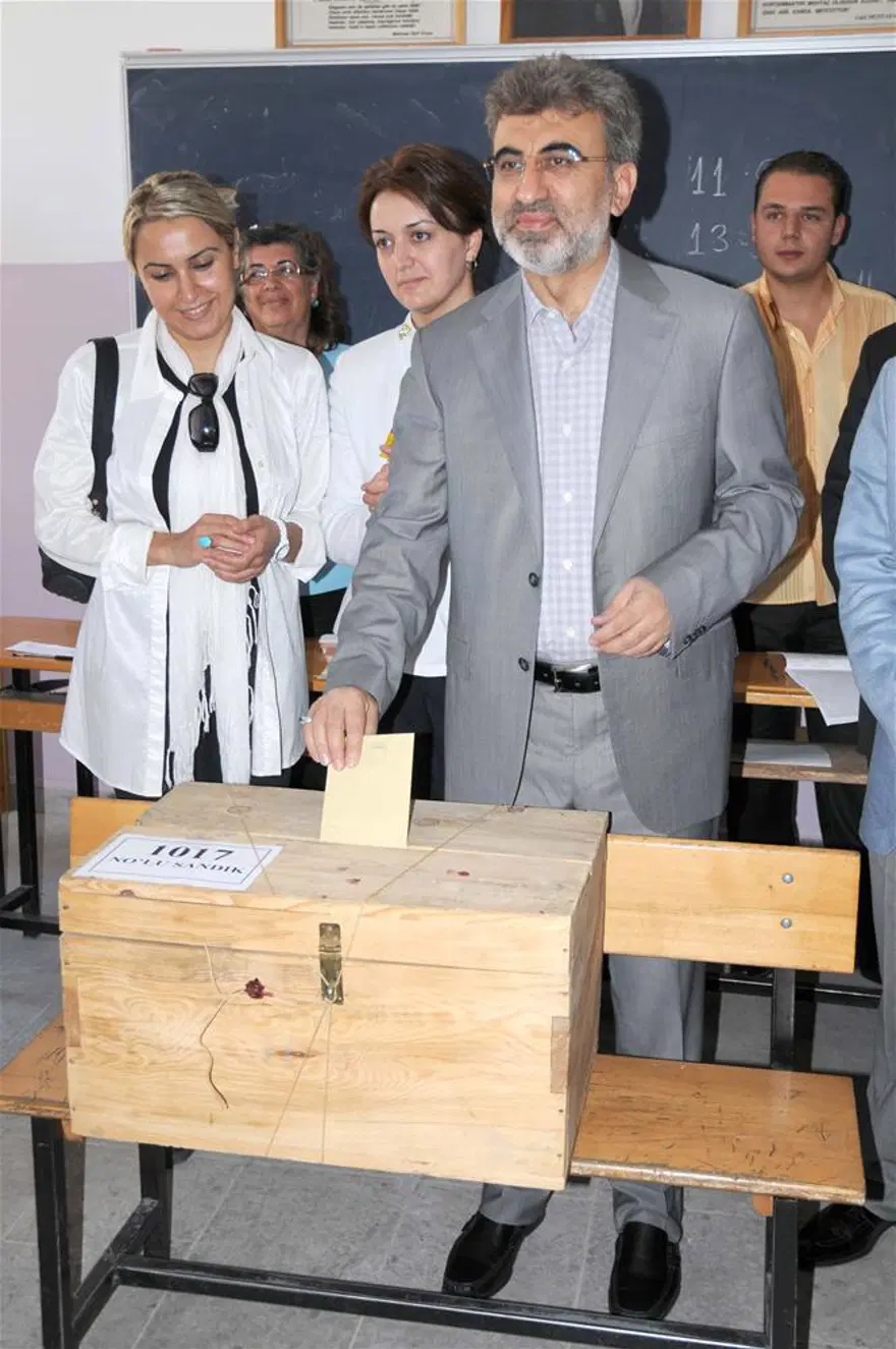 Türkiye sandık başındaydı 18