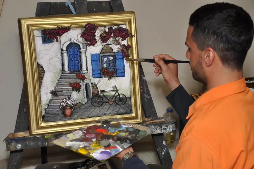 Kozalaklardan sanat eserine 11