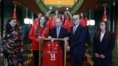 Cumhurbaşkanı Erdoğan, A Milli Kadın Voleybol Takımı'nı kabul etti