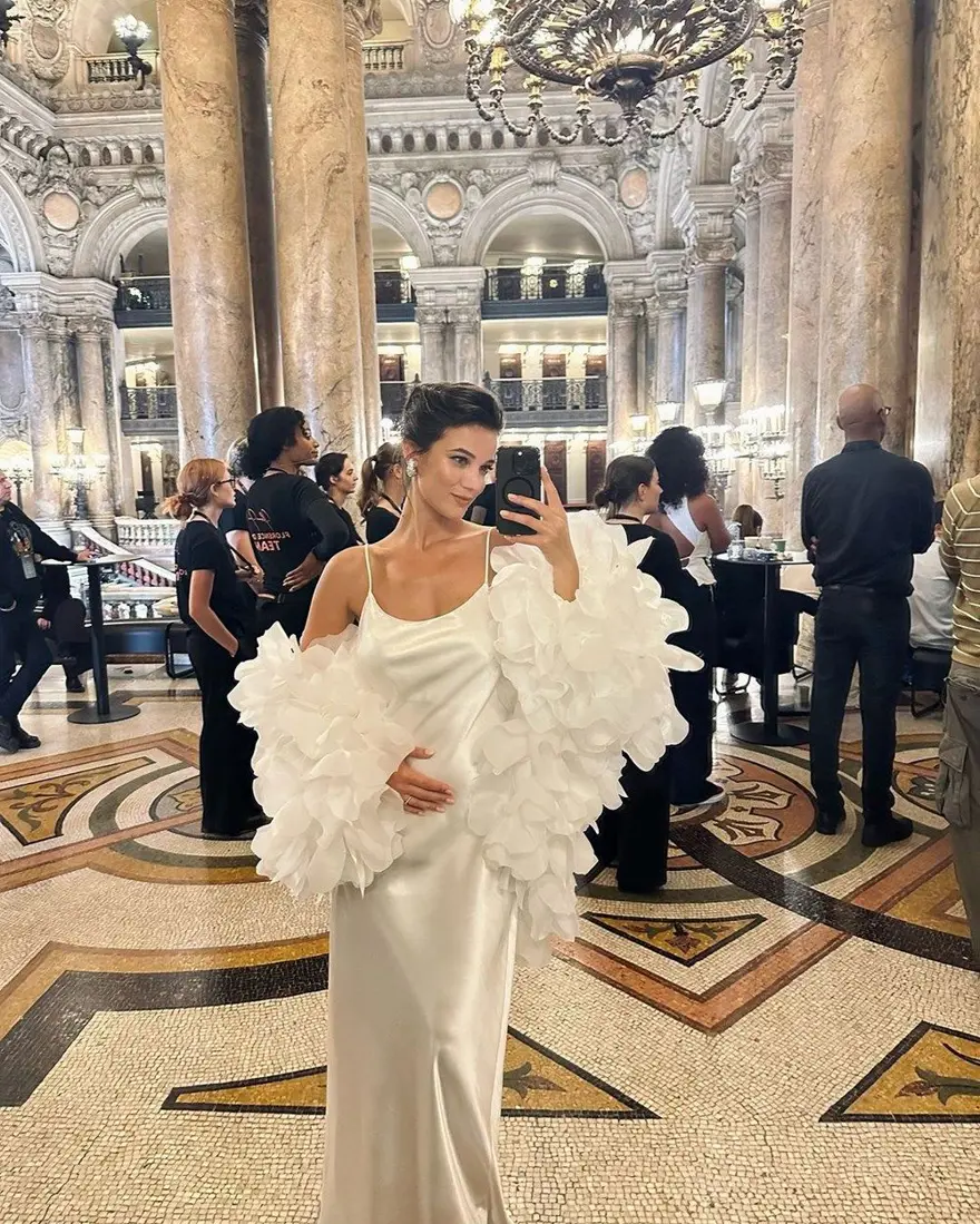 "HAMİLELİK KIYAFETLERİNE GEÇİŞ YAPMIŞ BULUNMAKTAYIM" 4