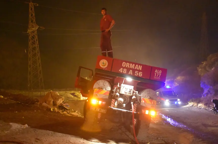 Bodrum’da korkutan yangın 17