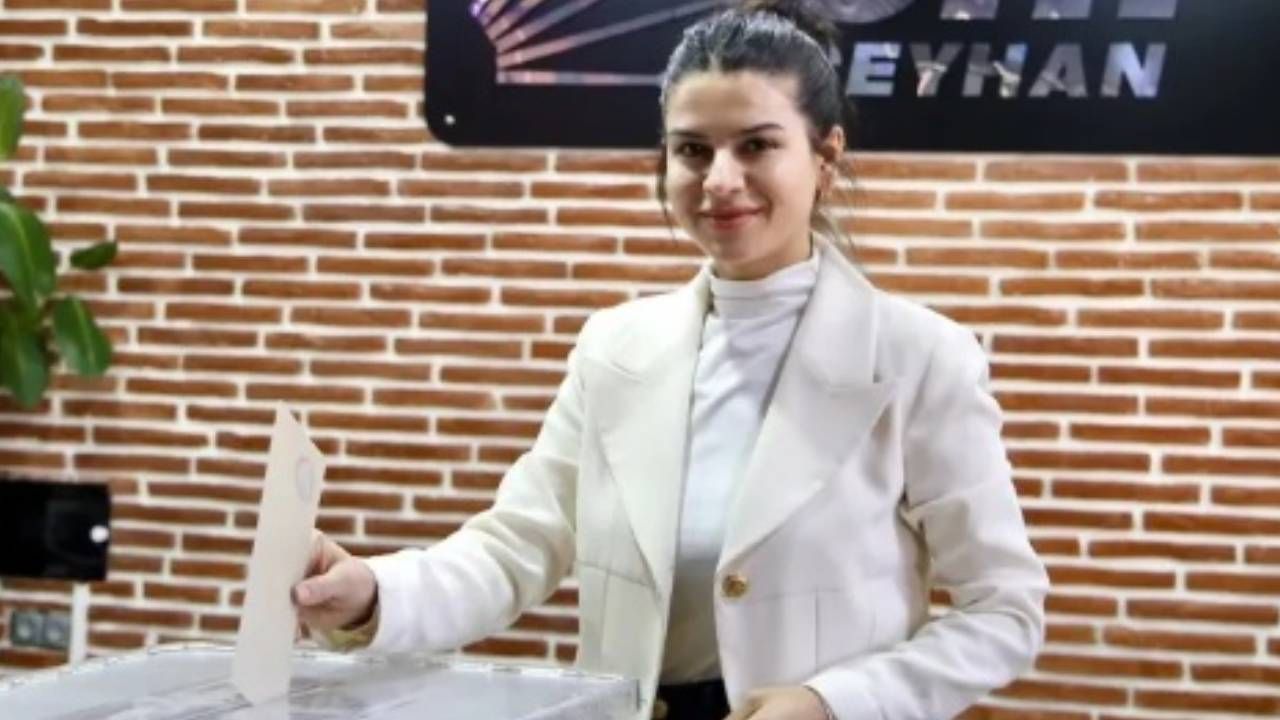Ceyhan Belediyesi'nde başkan vekilliğini CHP'li aday kazandı