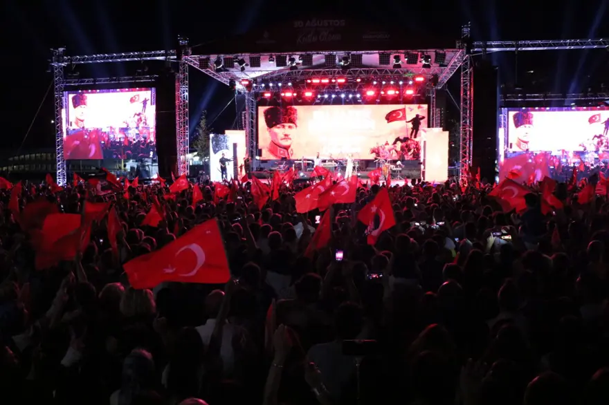 Üsküdar'da zafer bayramı coşkusu 1