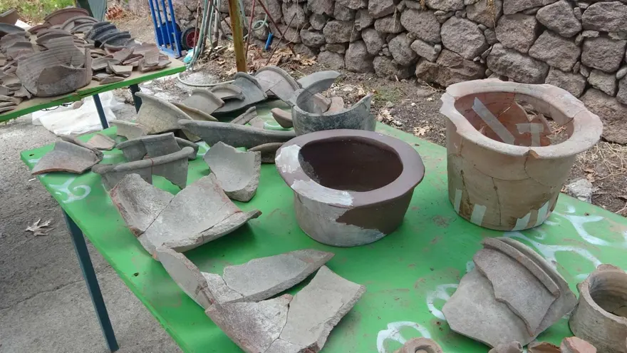 "BİR KISMI HALA KULLANILABİLECEK ŞEKİLDE" 5 "BİR KISMI HALA KULLANILABİLECEK ŞEKİLDE" 5