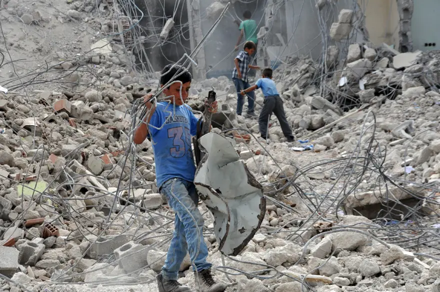 Hakkari'de 1300 bina yıkıldı 6