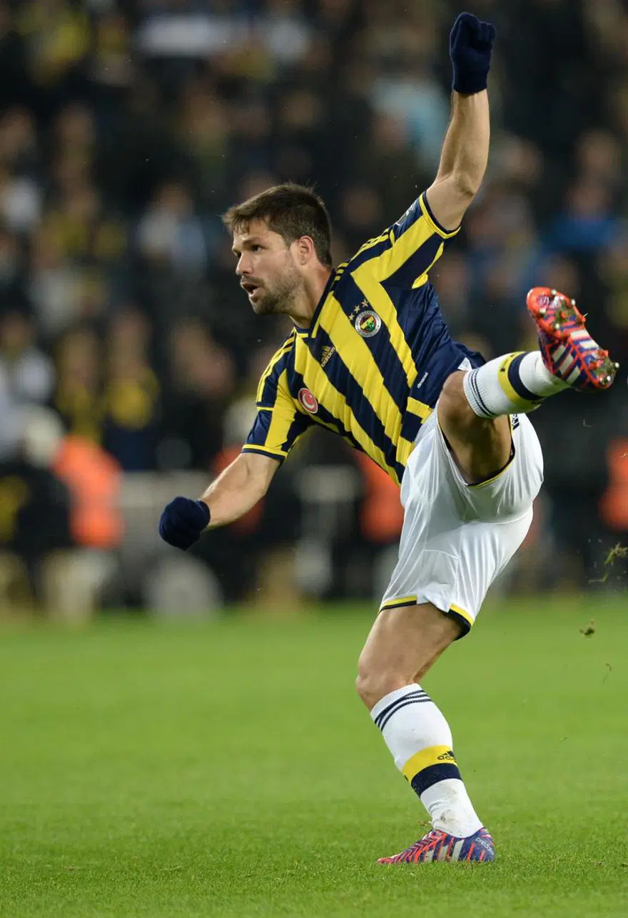 Maç bitti, Caner atıldı 21