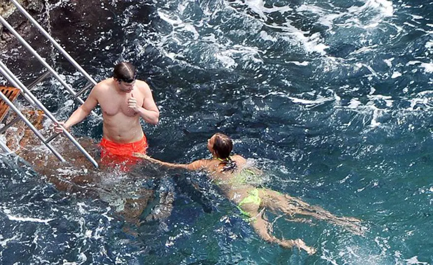 Bradley Cooper ve Irina Shayk tatile doymuyor 19