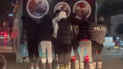 Patenli çocukların tehlikeli yolculuğu