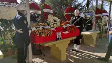 Eski Bakan Nevzat Ayaz son yolculuğuna uğurlandı