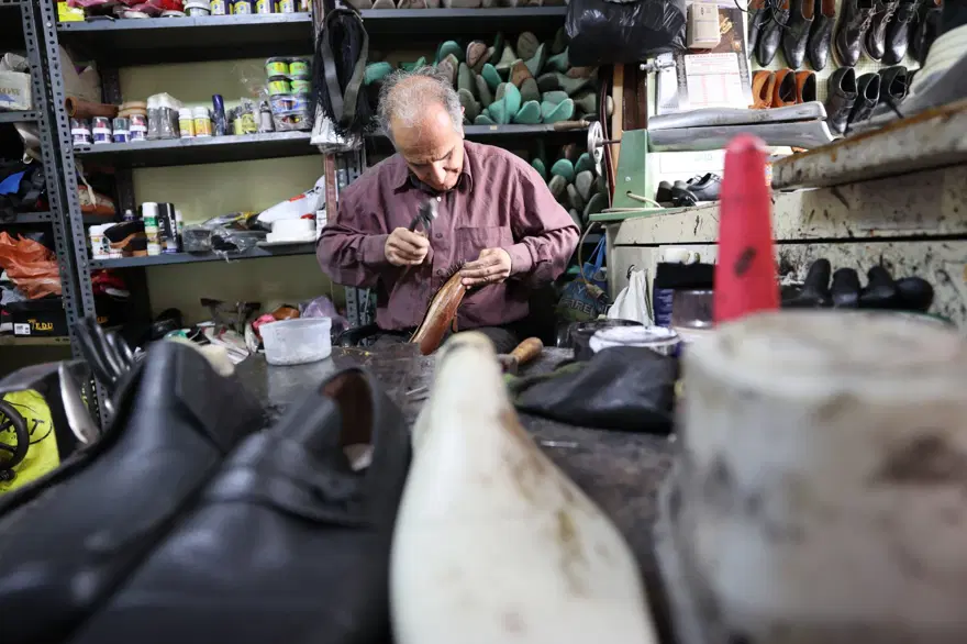 2001 krizinde ayakkabı fabrikası battı: Şimdi tamircilik yapıyor 5 2001 krizinde ayakkabı fabrikası battı: Şimdi tamircilik yapıyor 5