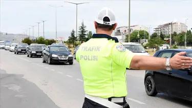Her 100 araçtan 7'sinde yangın söndürme tüpü yok (814 araca trafikten men)