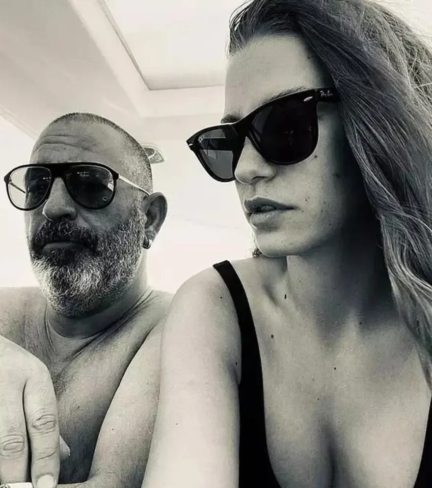 Cem Yılmaz'ın "Güneşi doğdu!" Gizemli paylaşımdaki yeni aşk ortaya çıktı 