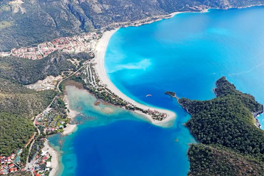 Ege'nin mavi bayraklı plajları yaz sezonuna hazır 