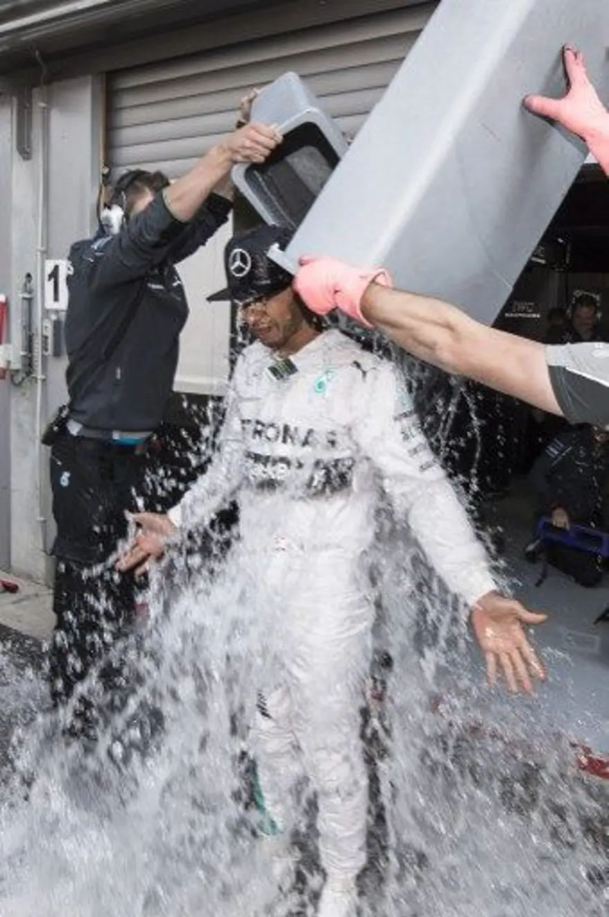 ÜNLÜLER DESTEK VERMİŞTİ 7