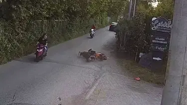 Kasksız sürüş canına mal oluyordu! Başını asfalta çarpıp ağır yaralandı