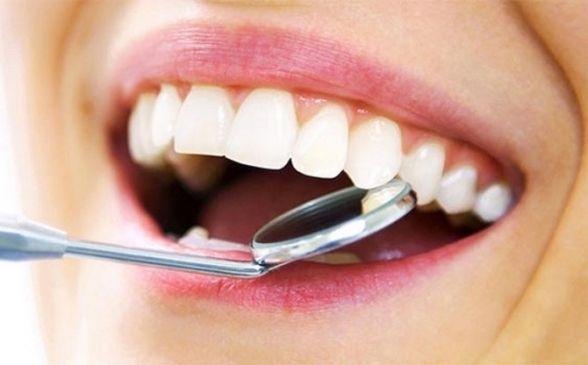 Diş sağlığında sosyal medya etkisi: Estetik uğruna bozuyorlar