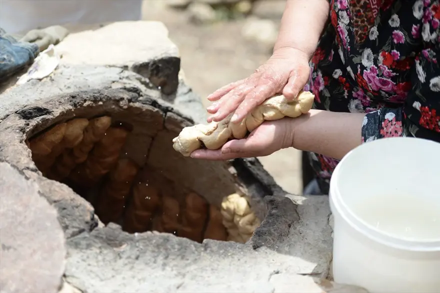 Mezopotamya'nın en eski buğday tohumundan ekmek yaptılar 15