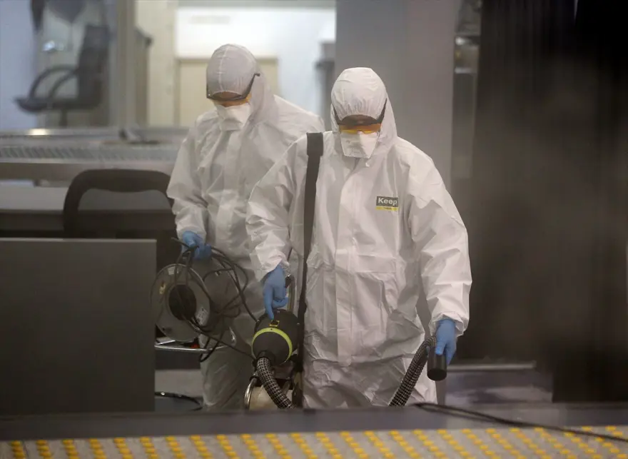 Meclis'te Corona virüs için dezenfeksiyon yapıldı 6