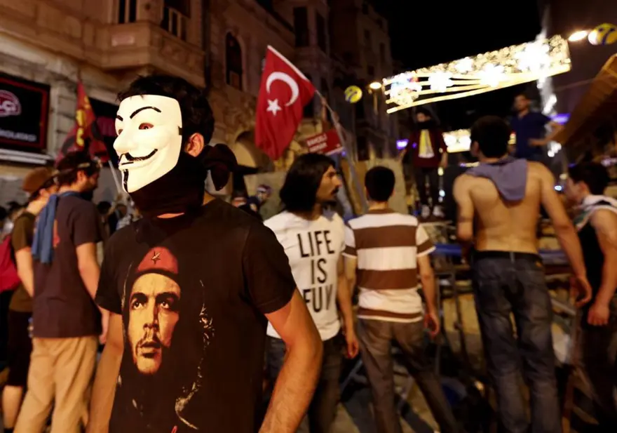 Taksim'de gerginlik 76