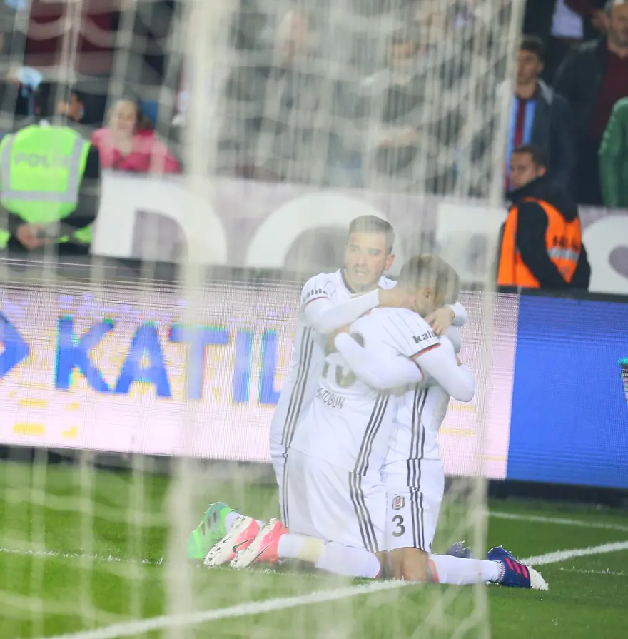 Cenk Tosun, Medical Park Arena'da tarihe geçti 1