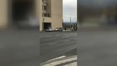 Uyuşturucu bağımlısı adam Prag sokaklarını karıştırdı