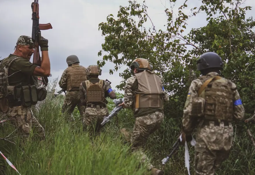 Ukraynalı kadınlar cephede görev almak için hazırlık yapıyor 9 Ukraynalı kadınlar cephede görev almak için hazırlık yapıyor 9