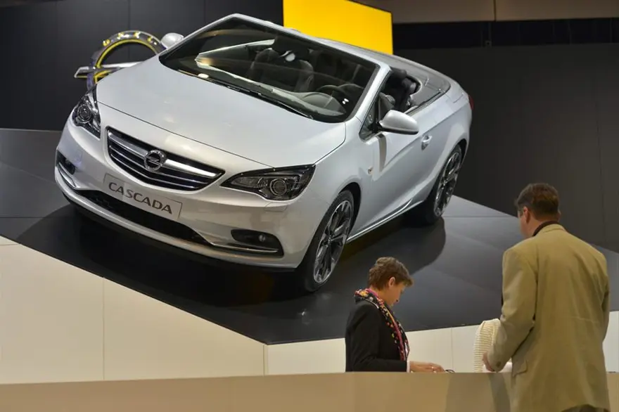 Opel Cascada 38