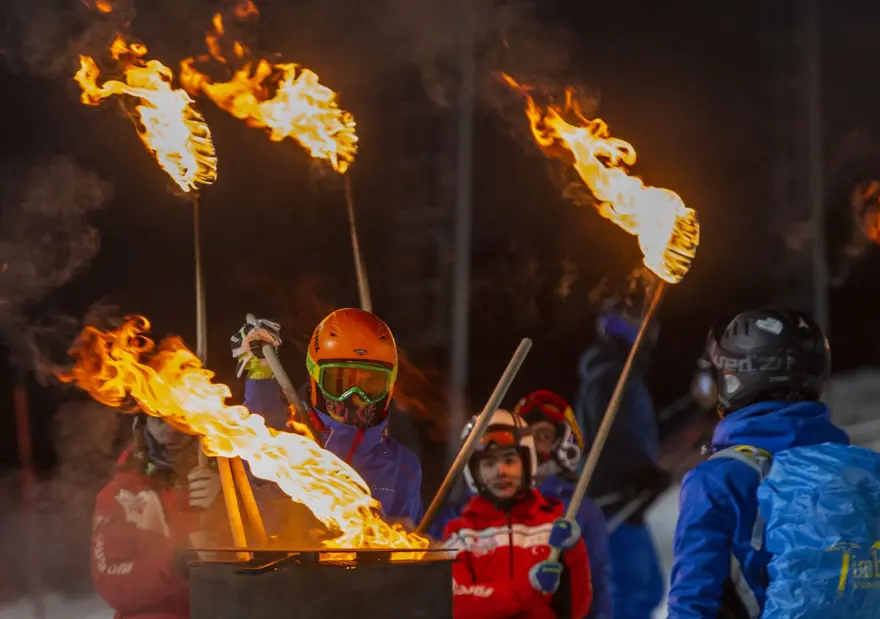 Palandöken'de "gece kayağı" keyfi 4